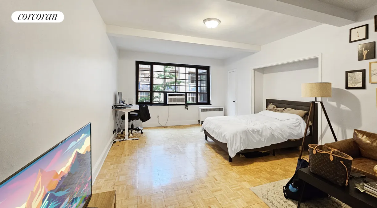 New York City Real Estate | View 307 East 44th Street, 604 | room 1