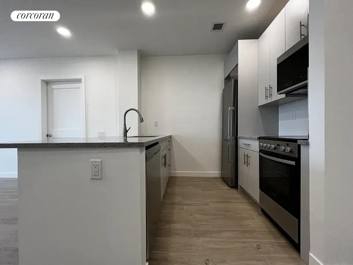 New York City Real Estate | View 912 Broadway, 6M | room 2