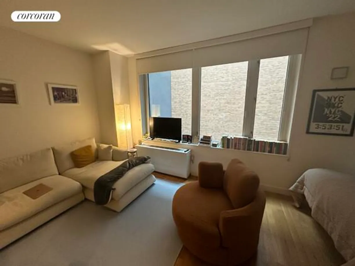 New York City Real Estate | View 501 East 74th Street, 5F | 1 Bath