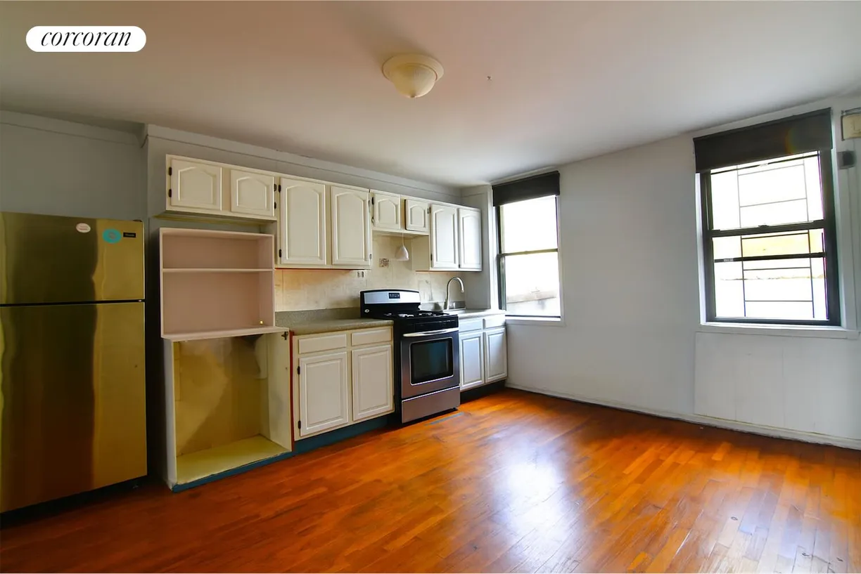 New York City Real Estate | View 121 Columbia Street, 1 | 2 Beds, 1 Bath
