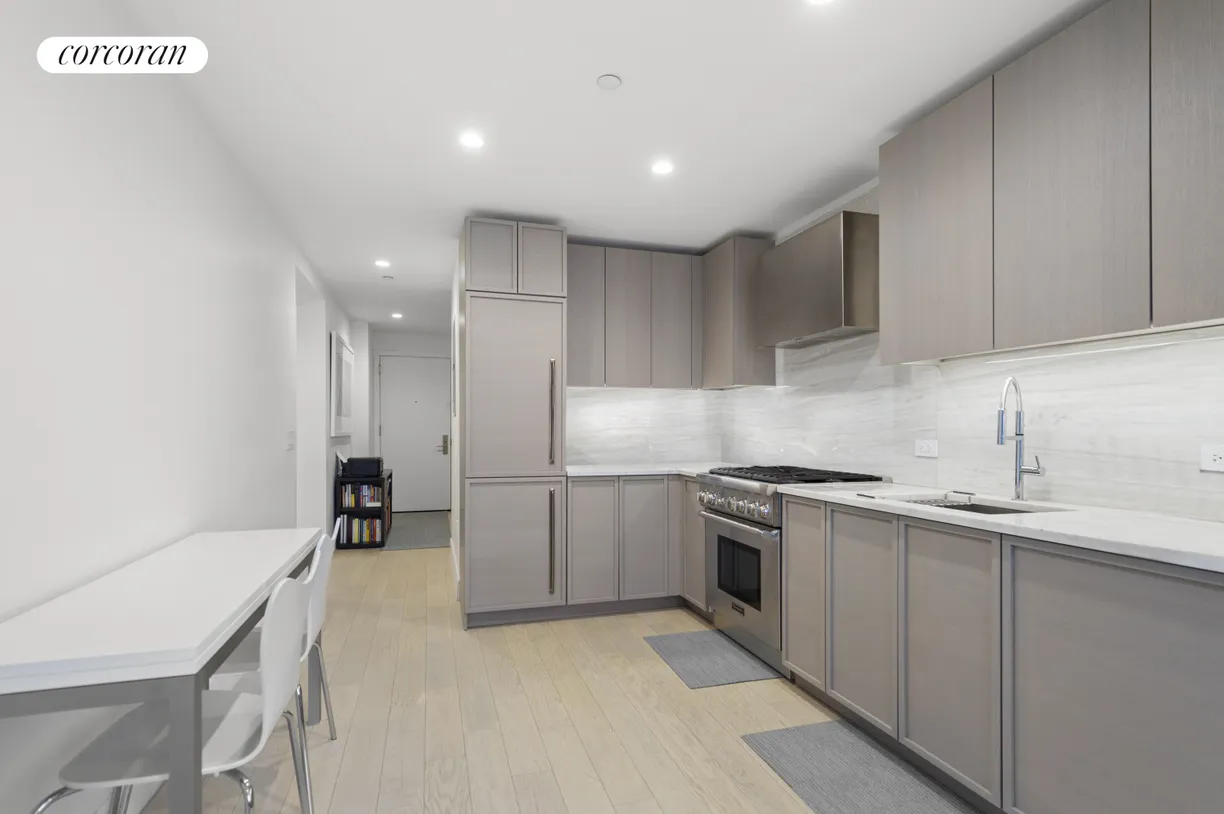 New York City Real Estate | View 1399 Park Avenue, 6F | Kitchen