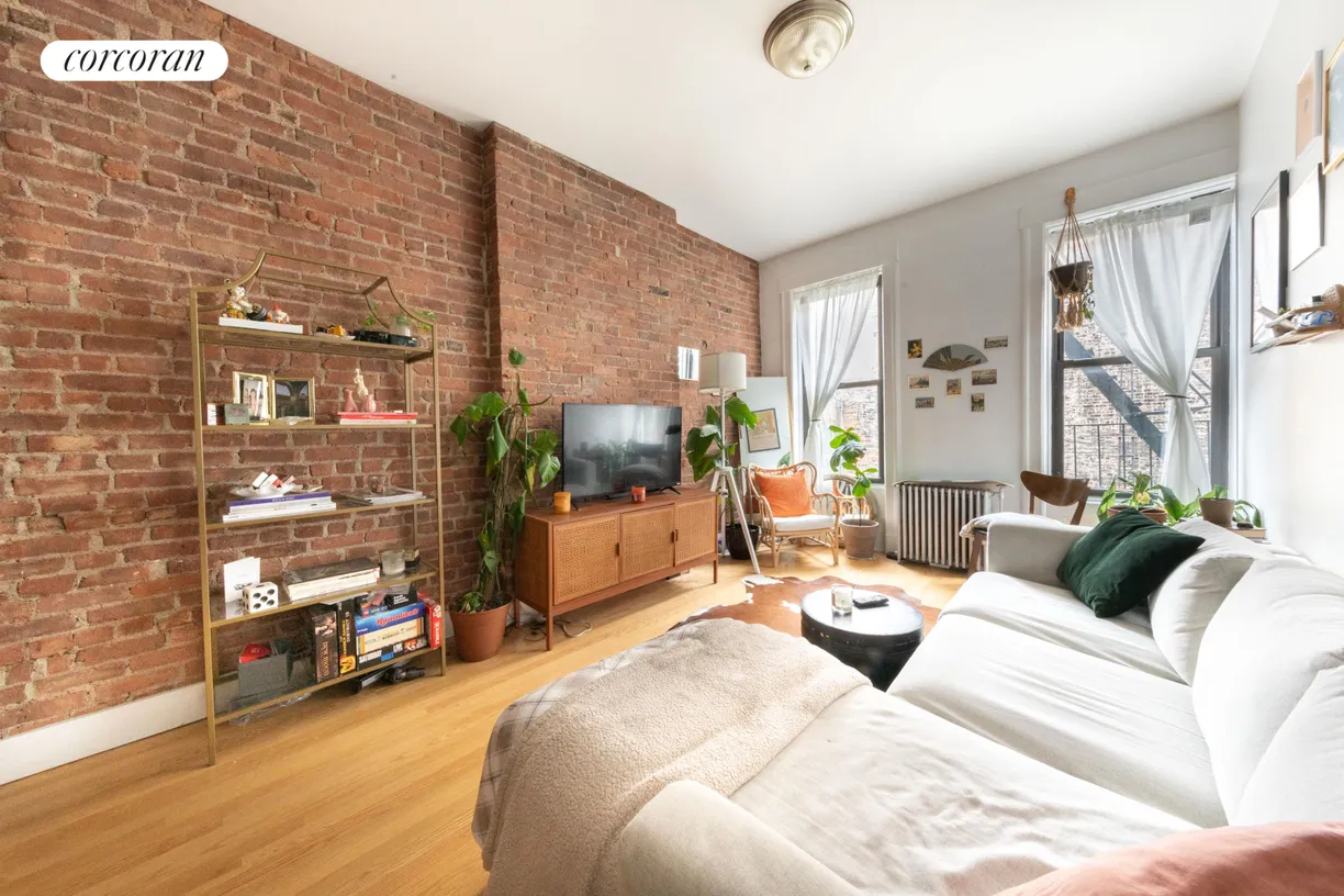 New York City Real Estate | View 989 Seneca Avenue, 2 | 4 Beds, 1 Bath