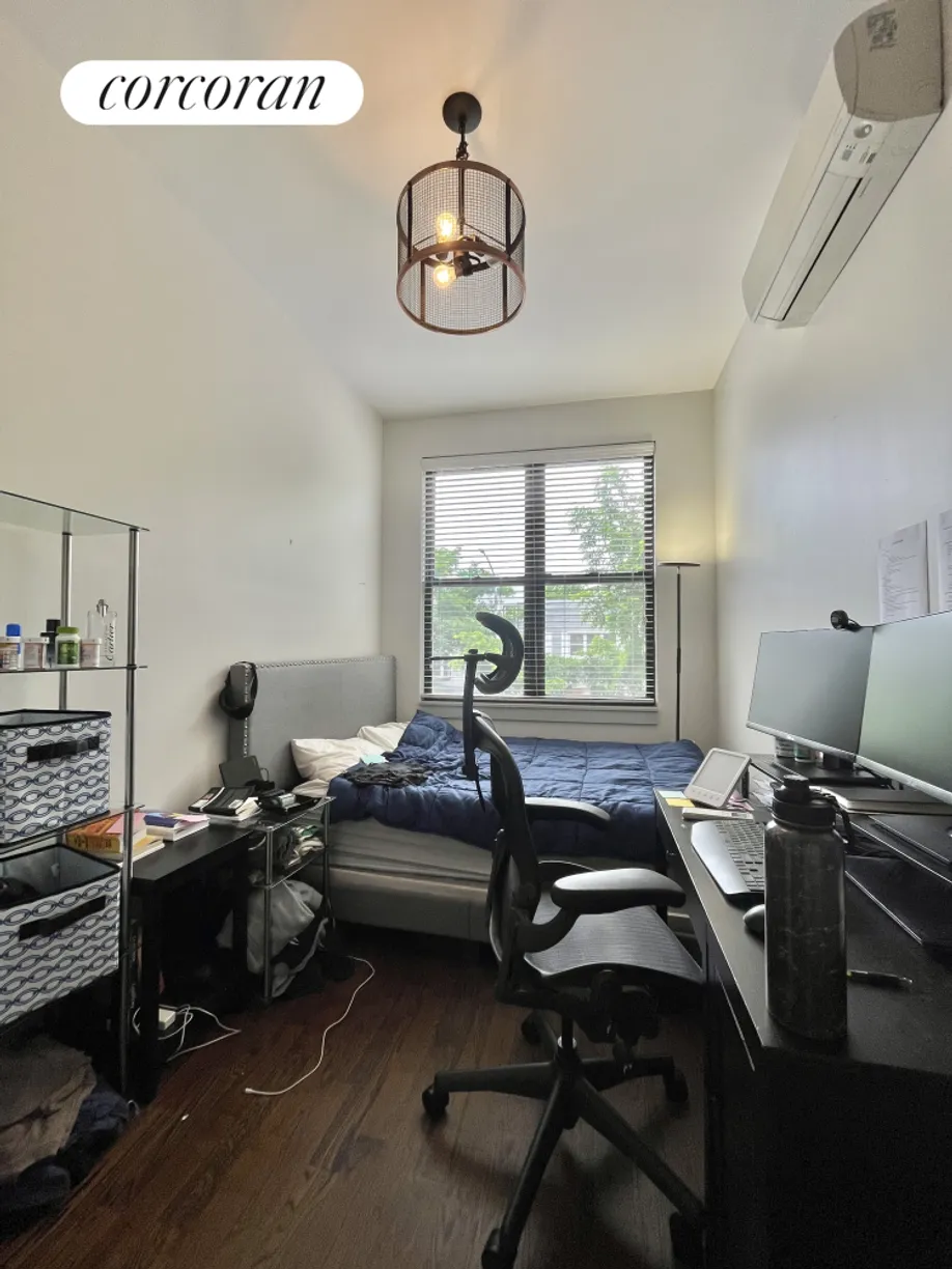 New York City Real Estate | View 376 Graham Avenue, 2L | room 1