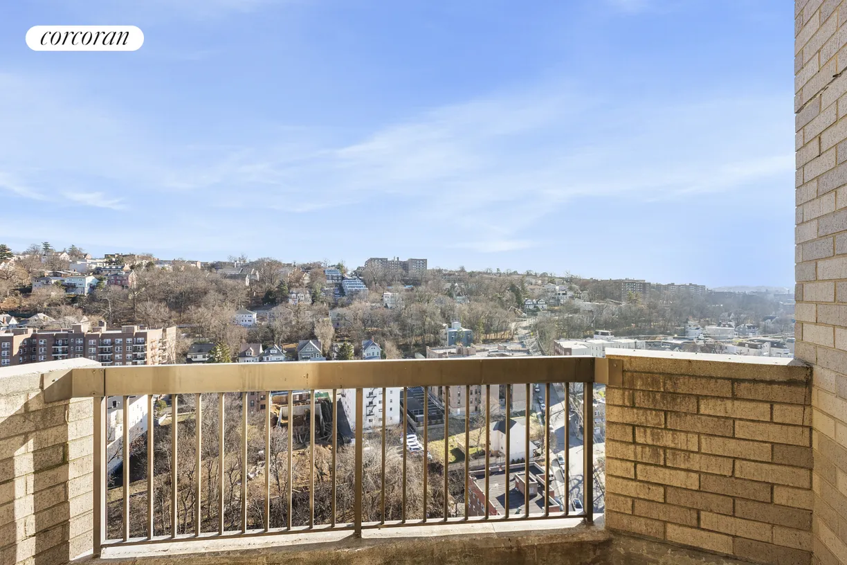 Other US Real Estate | View 1 Glenwood Avenue, 22F | room 1