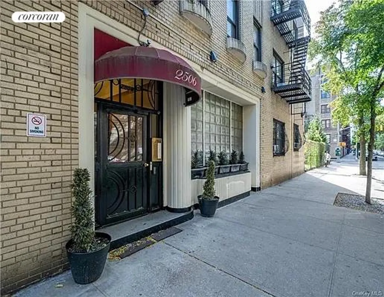 New York City Real Estate | View 2506 Davidson Avenue, 4F | room 1