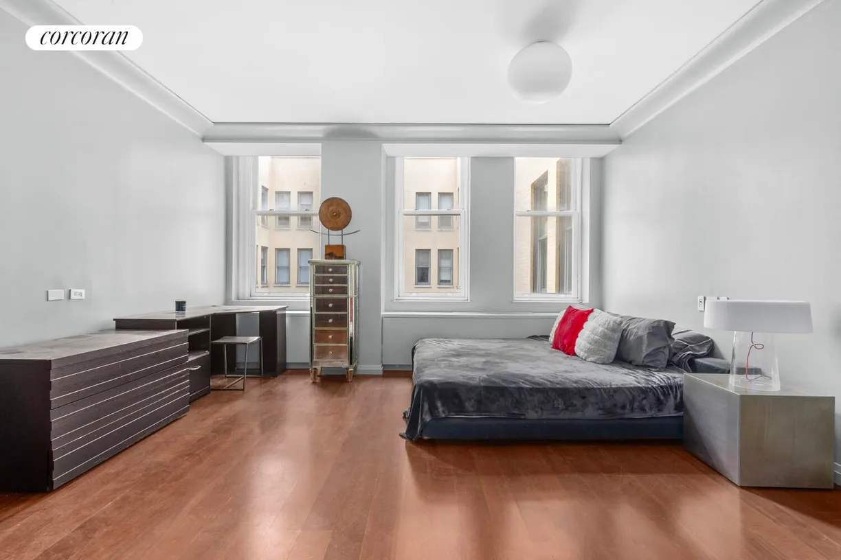 New York City Real Estate | View 55 Wall Street, 827 | 1 Bath