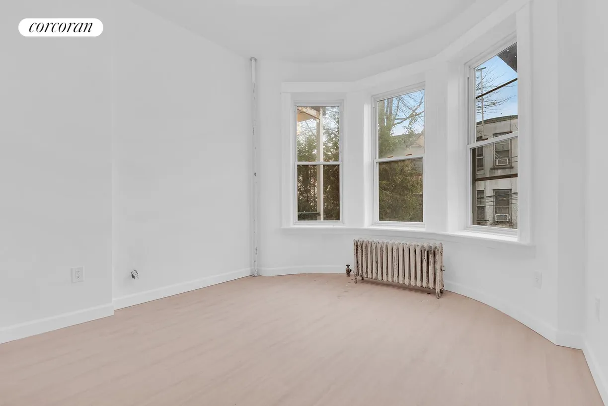 New York City Real Estate | View 60-69 68th Road, 2 | room 2