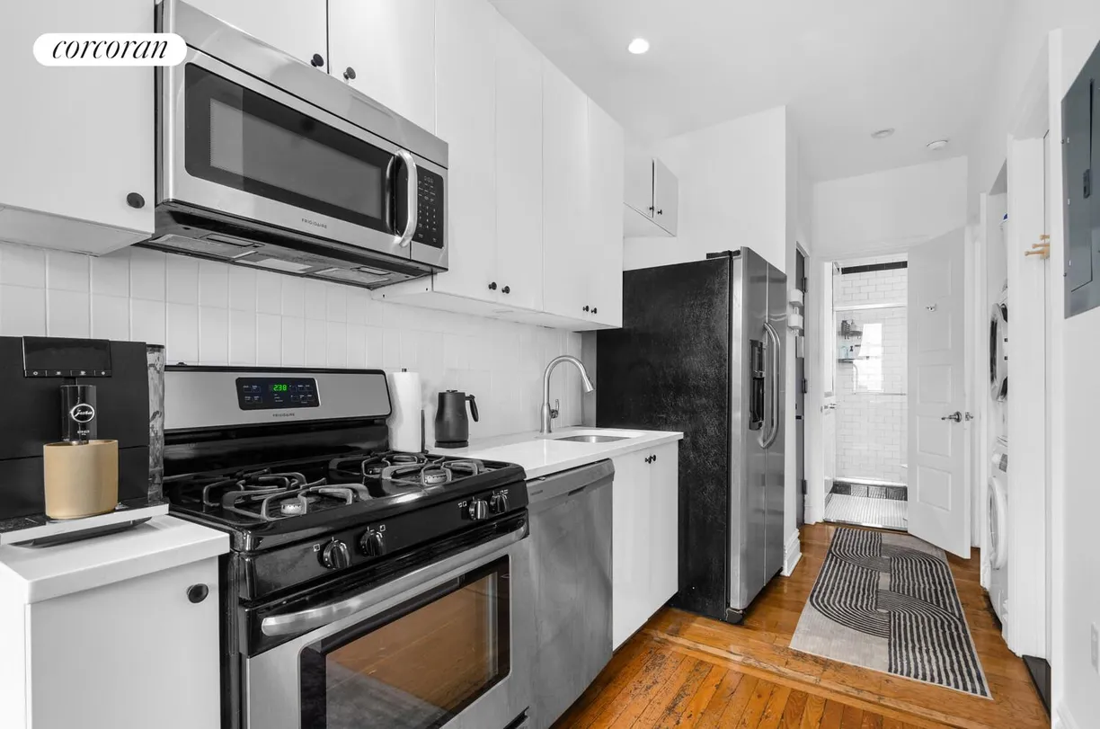 New York City Real Estate | View 107 Greenpoint Avenue, B5 | room 2