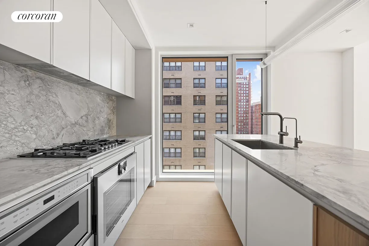 New York City Real Estate | View 250 East 25th Street, 8D | room 2