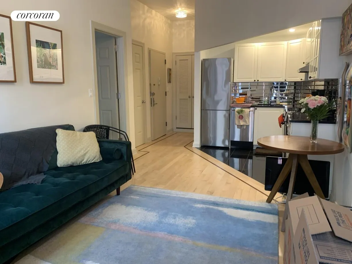 New York City Real Estate | View 25 West 70th Street, 3B | room 1