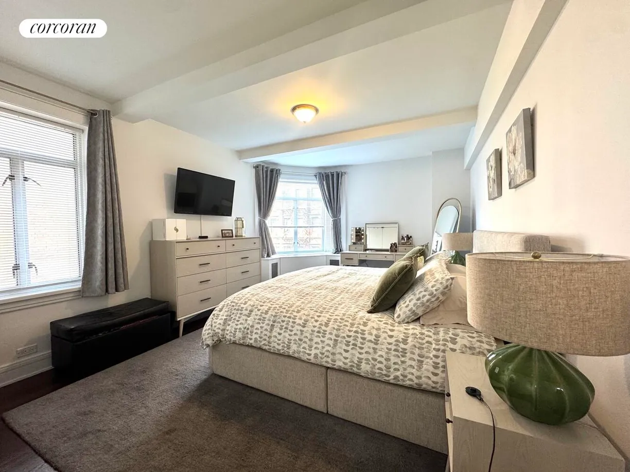 New York City Real Estate | View 170 East 77th Street, 5C | room 1