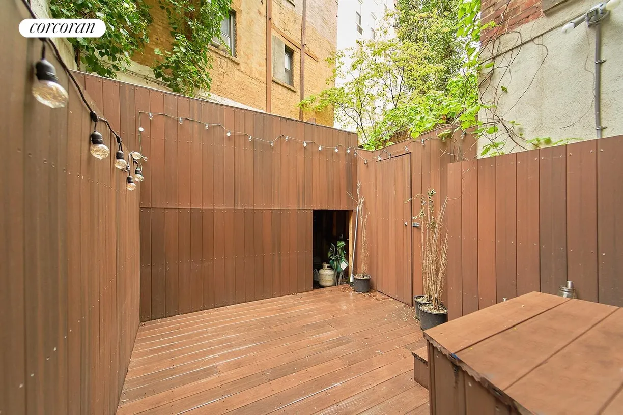 New York City Real Estate | View 102 Greenwich Avenue, 14R | room 2