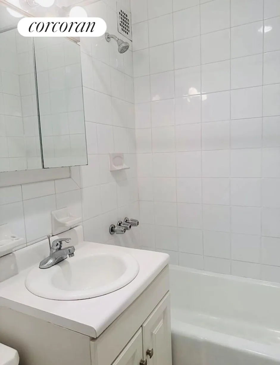 New York City Real Estate | View 117 West 58th Street, 8H | room 2