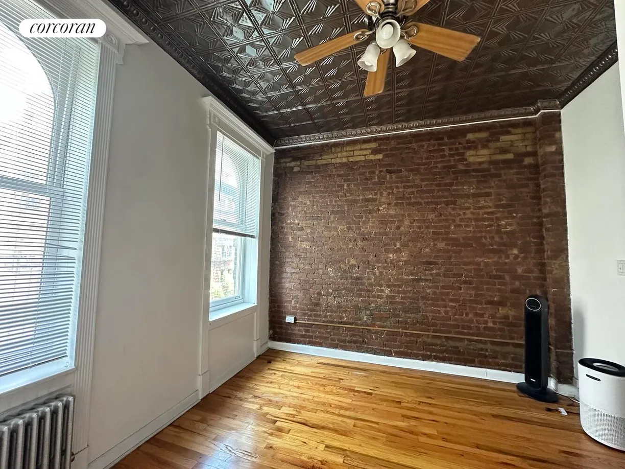 New York City Real Estate | View 349 West Broadway, 16 | room 2
