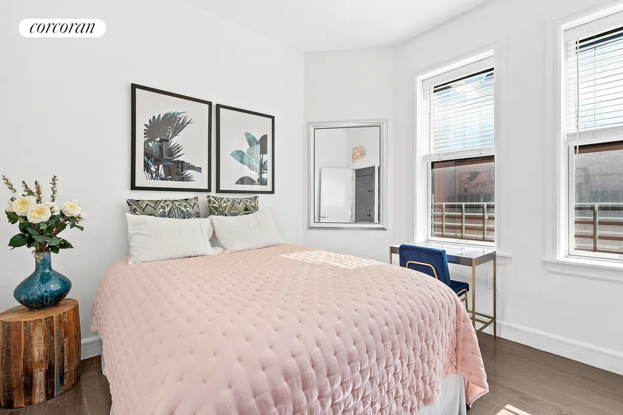 New York City Real Estate | View 177 New York Avenue, 4 | room 2