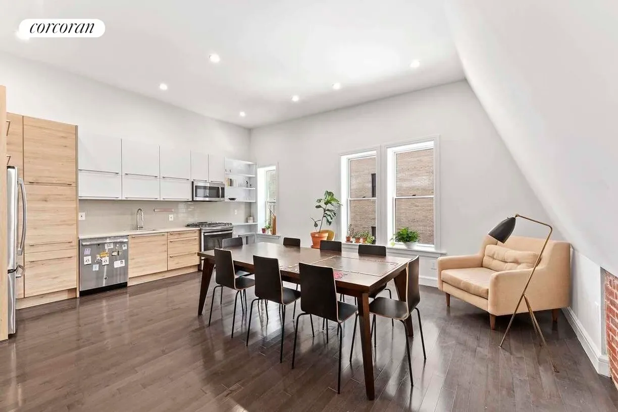 New York City Real Estate | View 177 New York Avenue, 4 | room 1