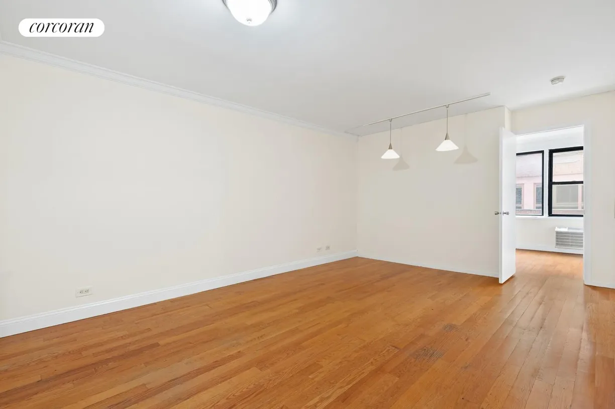 New York City Real Estate | View 333 East 34th Street, 4B | room 1