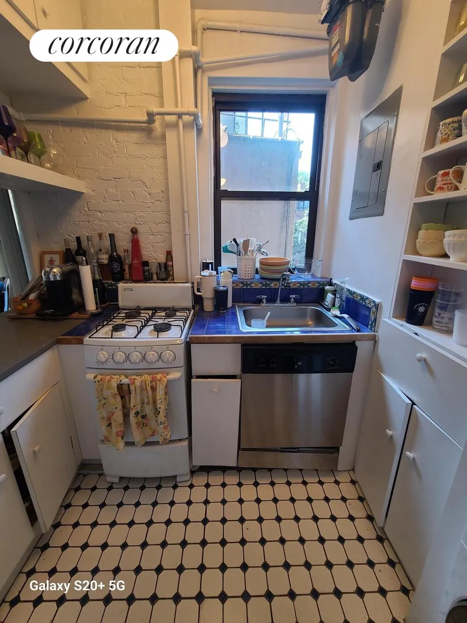 New York City Real Estate | View 2 Jane Street, 3A | room 1
