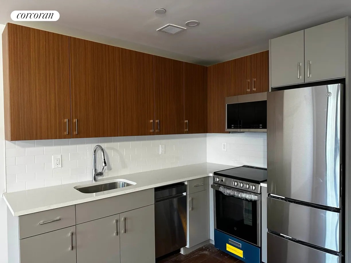New York City Real Estate | View 83-15 Parsons Boulevard, PHA | room 1