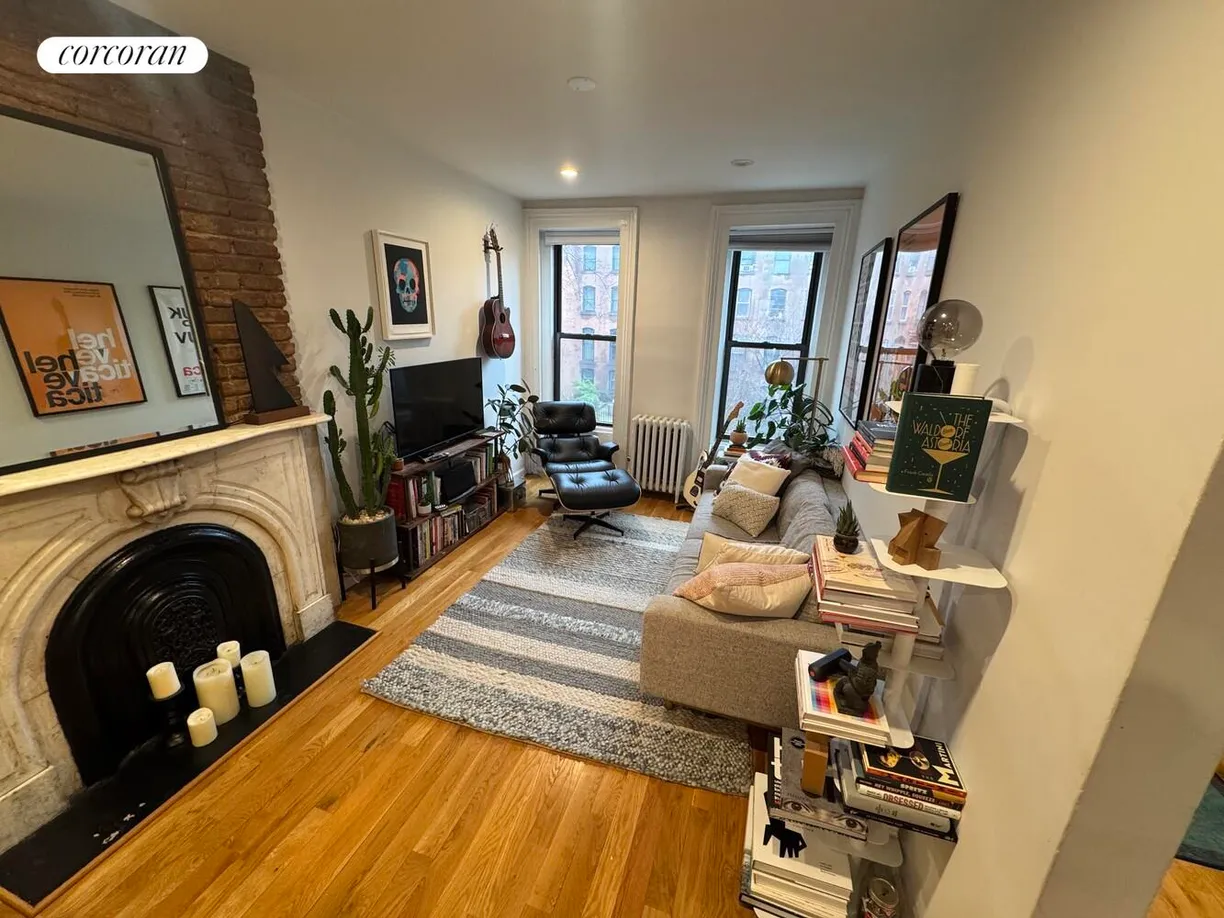 New York City Real Estate | View 31 Park Place, 3 | 2 Beds, 1 Bath