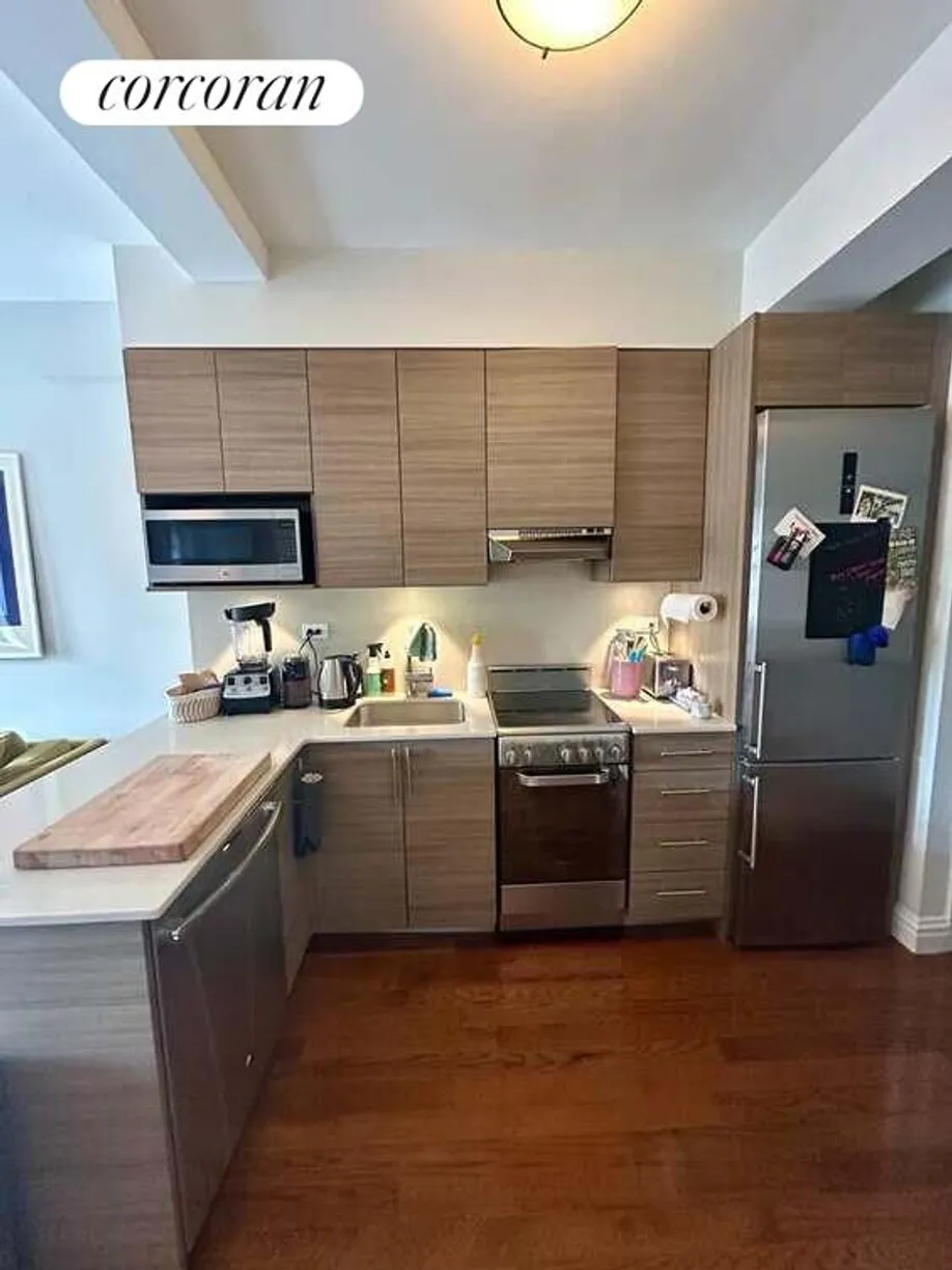 New York City Real Estate | View 210 West 70th Street, 1004 | 1 Bed, 1 Bath