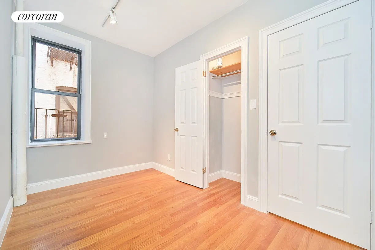 New York City Real Estate | View 19 Commerce Street, 9 | room 1