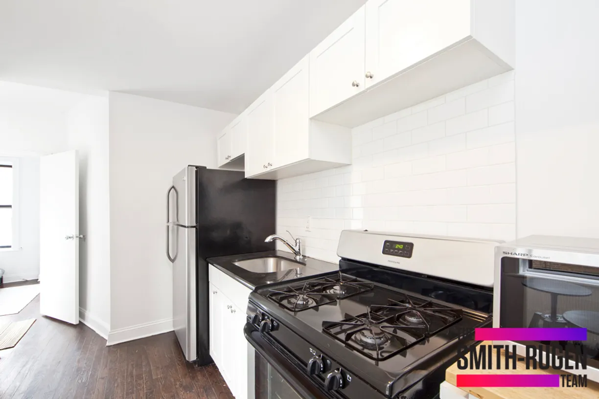 New York City Real Estate | View 207 Madison Street, 19 | 2 Beds, 1 Bath