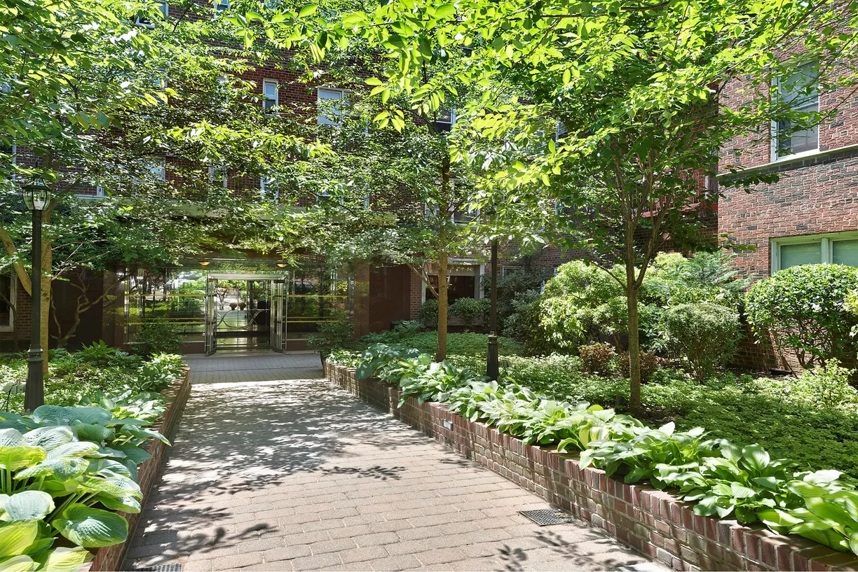New York City Real Estate | View 34th Avenue | 3 Beds, 2 Baths