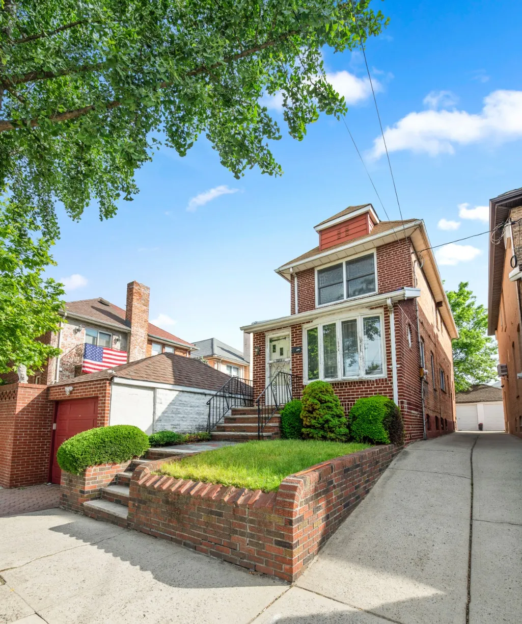New York City Real Estate | View 1013 77th Street, TOWNHOUSE | 3 Beds, 1 Bath