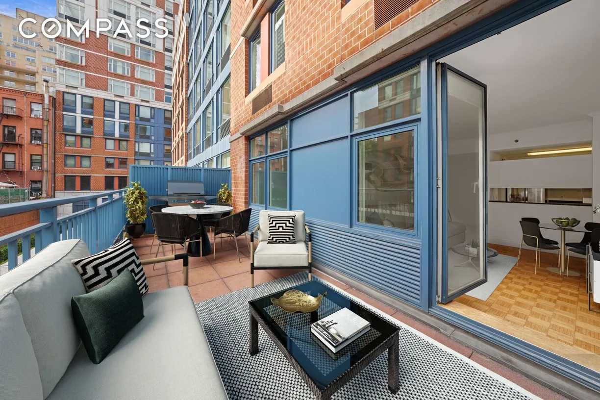 New York City Real Estate | View 404 East 76th Street, 2L | 1 Bed, 1 Bath