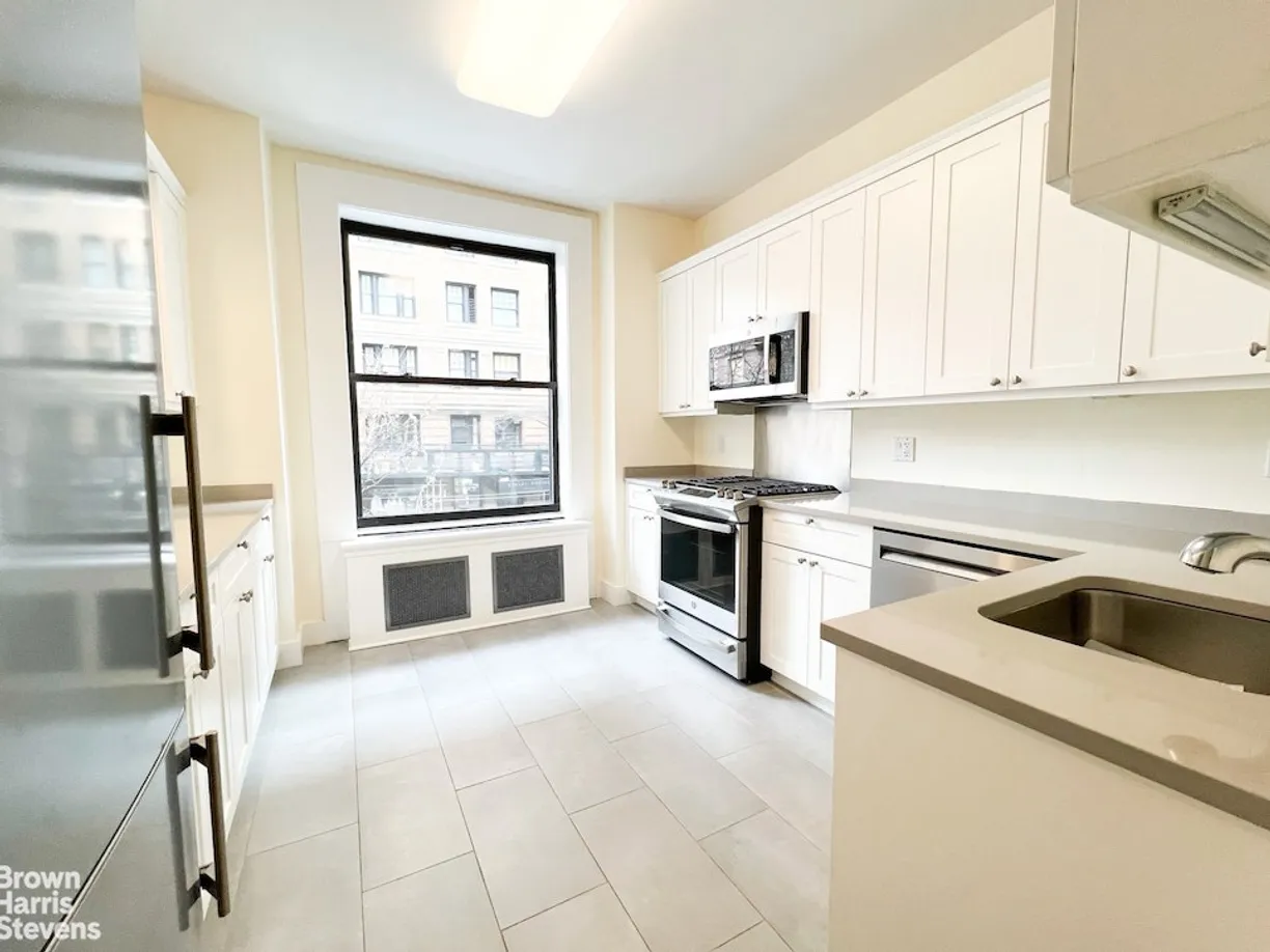 New York City Real Estate | View 1100 Madison Avenue, 2F | 1 Bed, 1 Bath