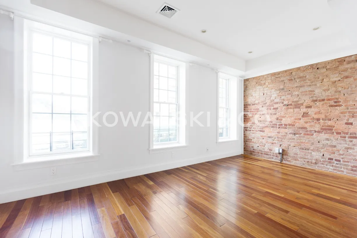 New York City Real Estate | View 336 10th Street, 2 | 2 Beds, 1 Bath