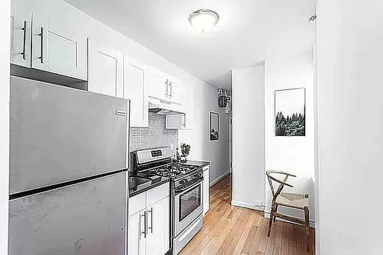 New York City Real Estate | View 207 Madison Street, 3 | 2 Beds, 1 Bath