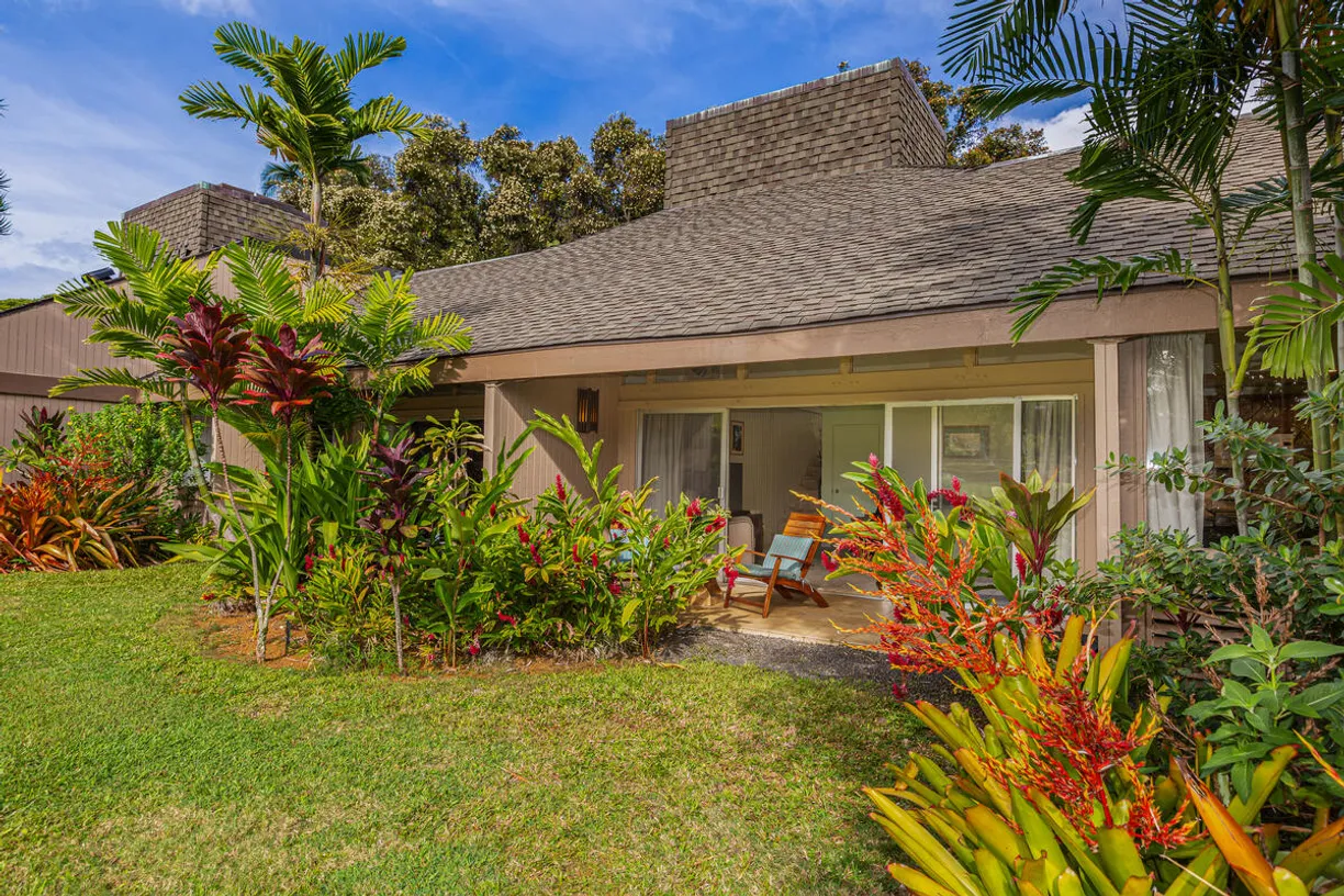 Hawaii Real Estate | View 5280 KA HAKU RD, #8 | room 1