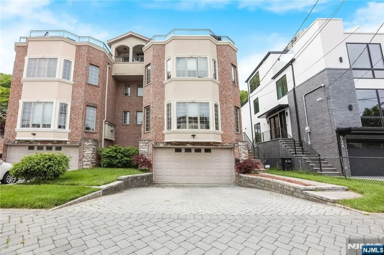 Bergen County Real Estate | View 88B Myrtle Avenue B | room 2
