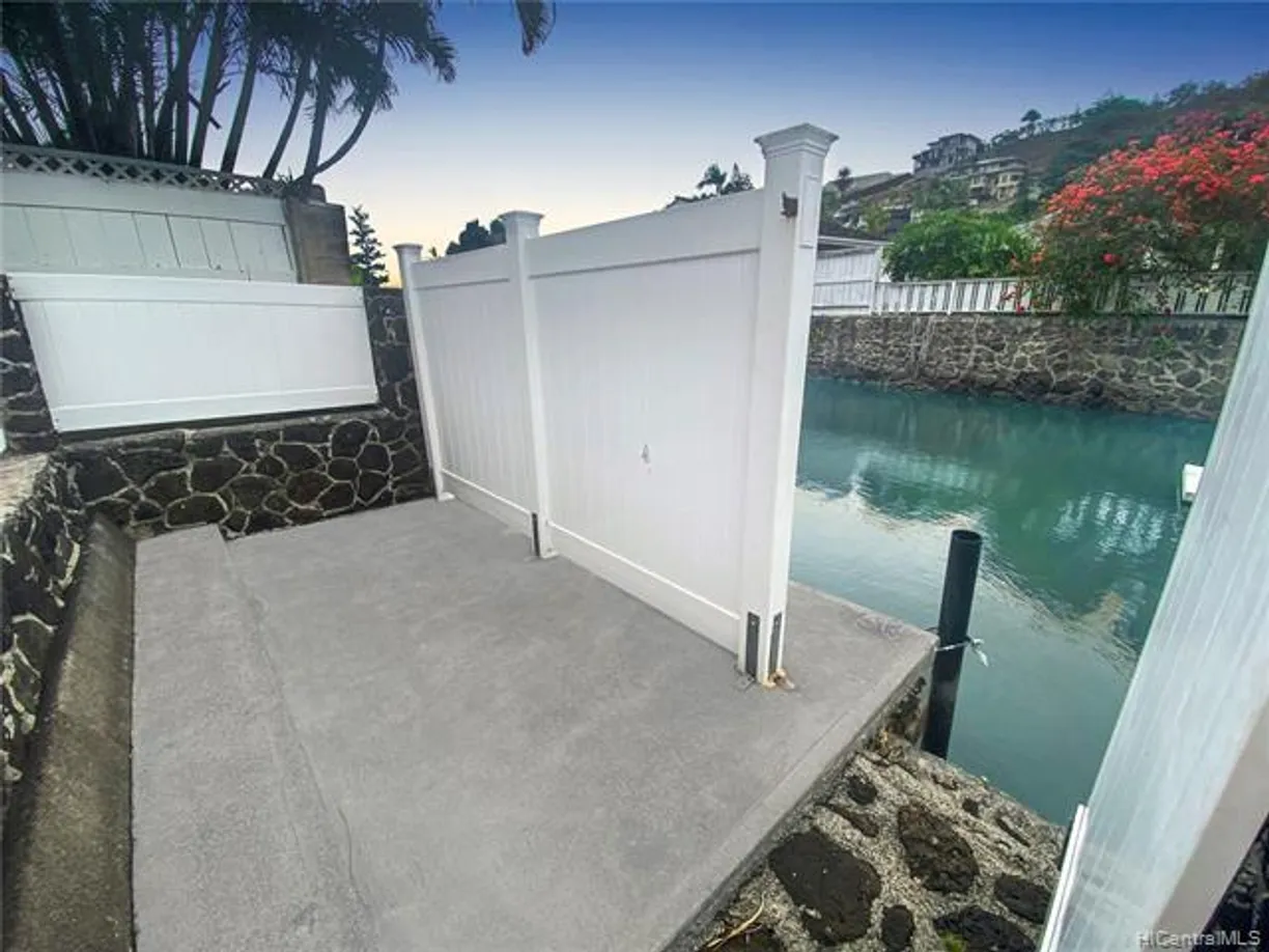 Hawaii Real Estate | View 44-044 Kaimalu Place | room 1