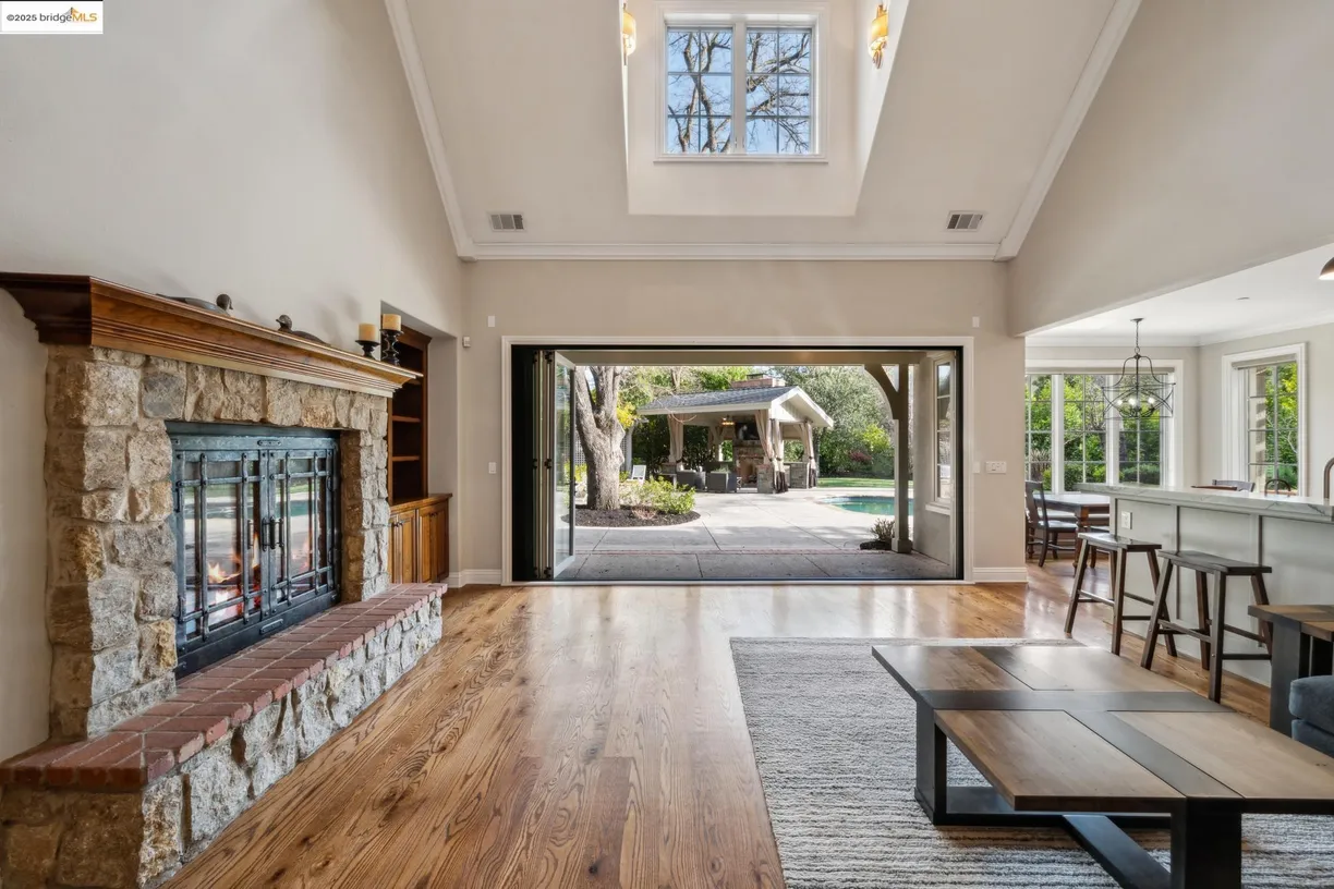 Northern California Real Estate | View 21 Samantha Dr | room 2