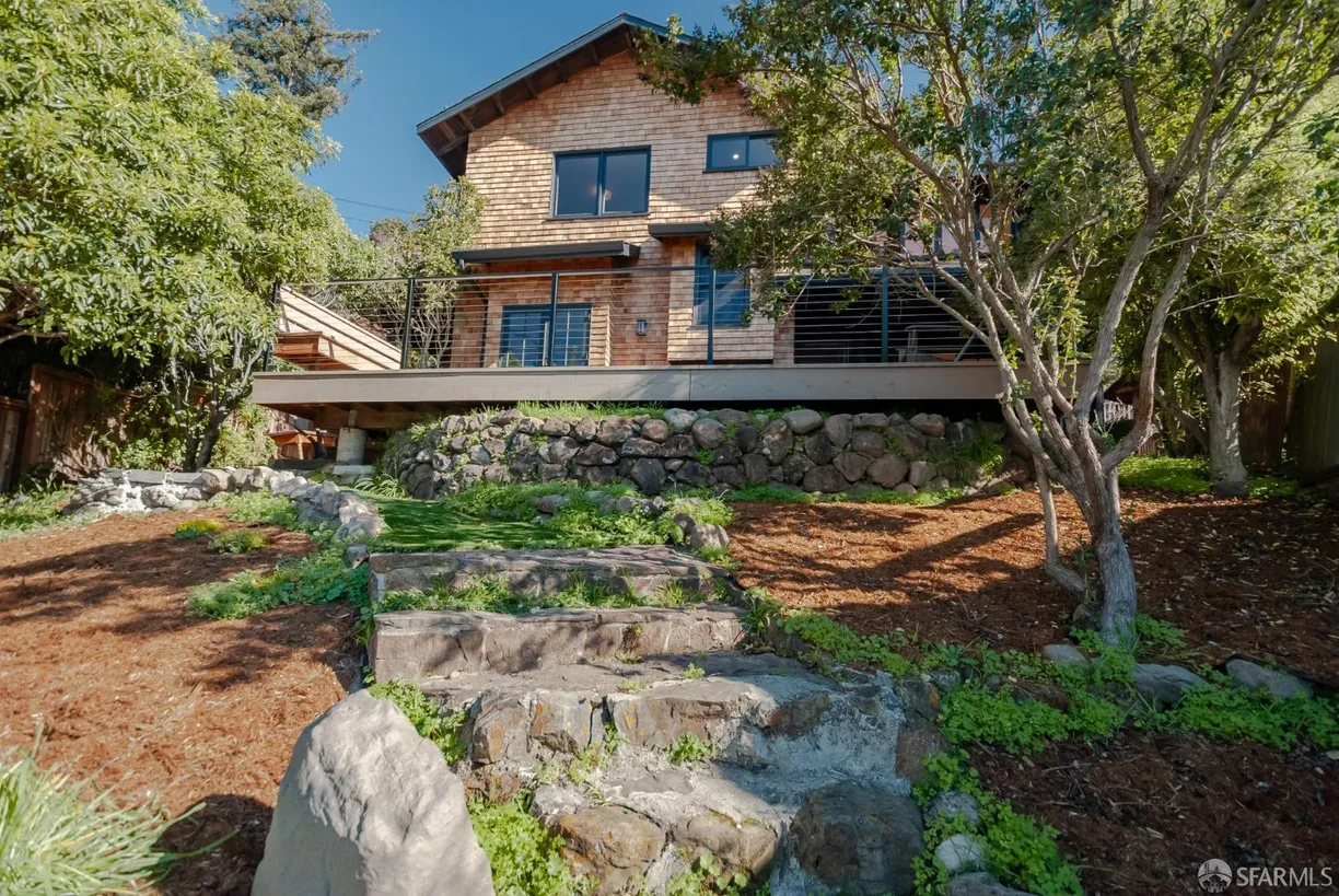 Northern California Real Estate | View 27 Panoramic | 3 Beds, 3 Baths