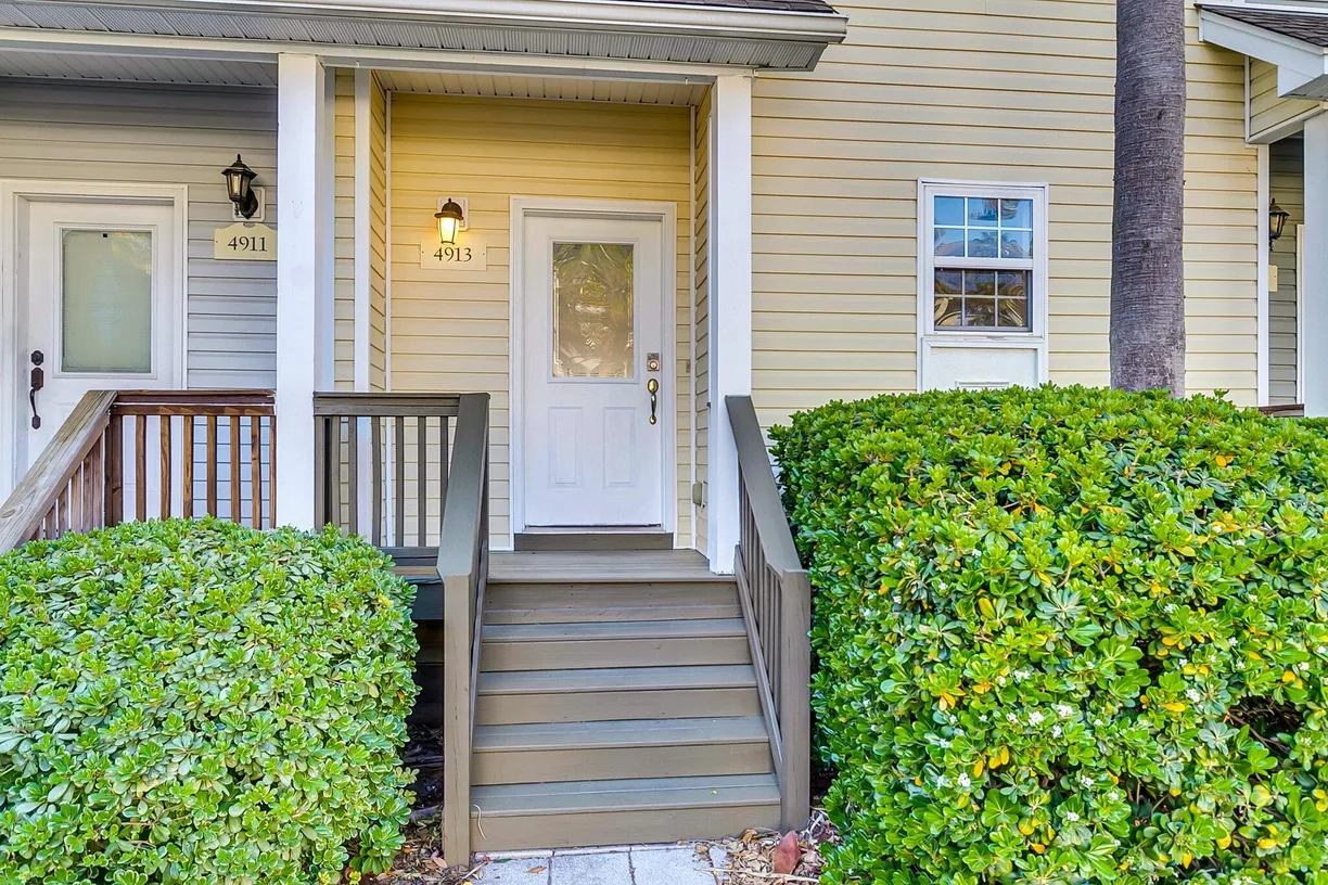 Charleston, SC Real Estate | View 4913 Lake Palmetto Lane | room 1