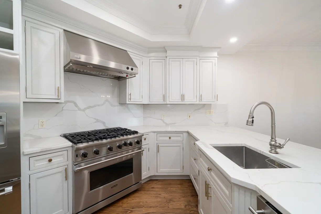 Jersey City/Hoboken Real Estate | View 600 Hudson St Unit# 2C | room 1