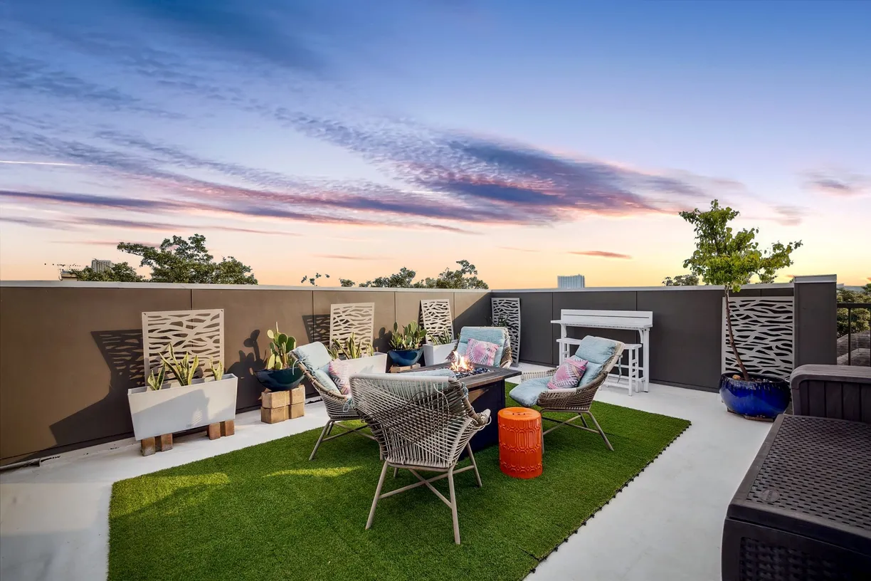 Houston Real Estate | View 4812 Chenevert Street #A | room 1