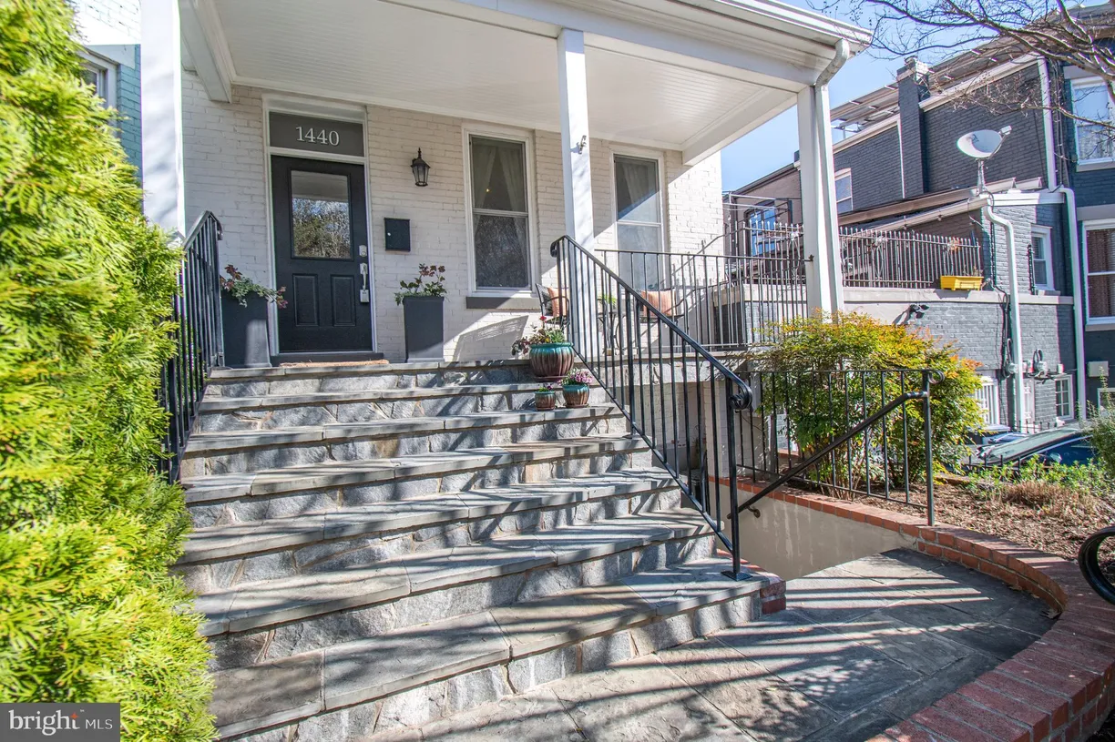 Washington Metro Area Real Estate | View 1440 A Street NE | room 1
