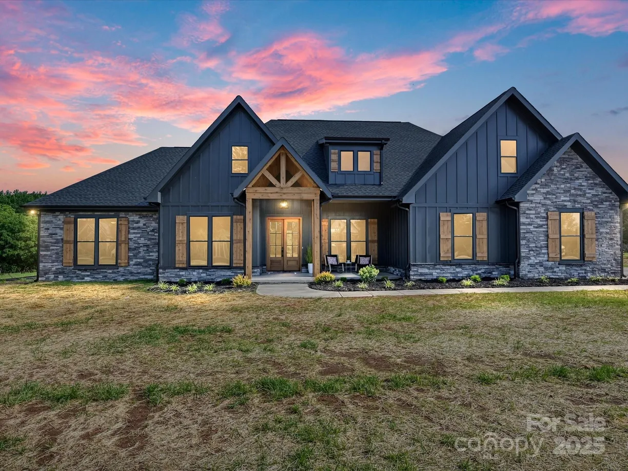 Charlotte Real Estate | View 1172 Springlake Road | 4 Beds, 3 Baths