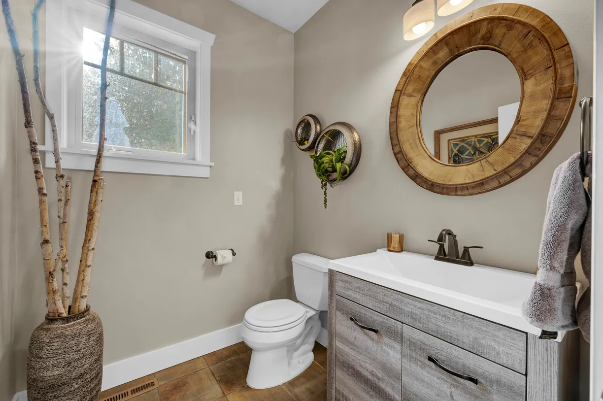 Seattle Area Real Estate | View 3017 Lake Langlois Rd NE | room 10 | View 11