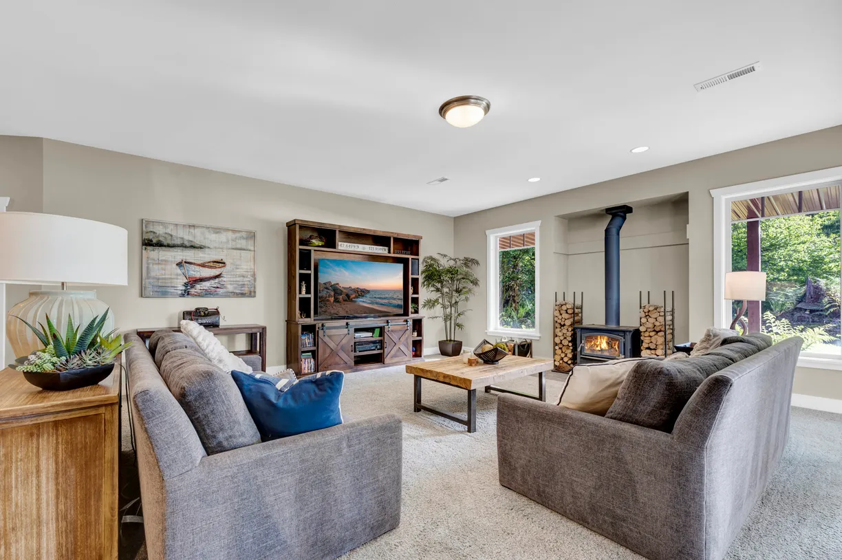 Seattle Area Real Estate | View 3017 Lake Langlois Rd NE | room 24 | View 25