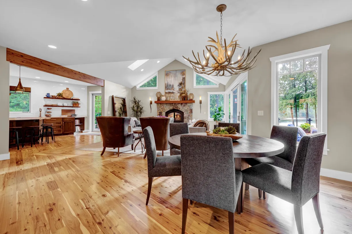 Seattle Area Real Estate | View 3017 Lake Langlois Rd NE | room 20 | View 21