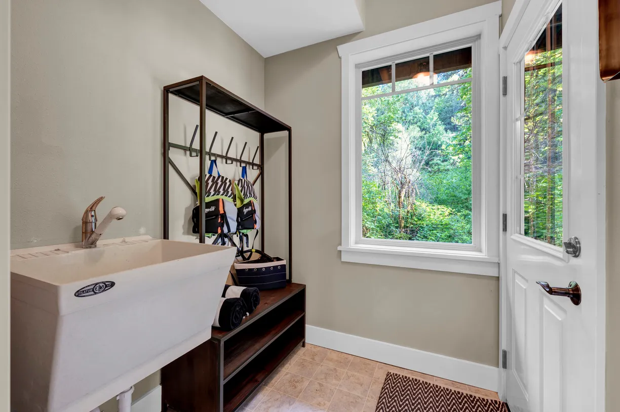 Seattle Area Real Estate | View 3017 Lake Langlois Rd NE | room 29 | View 30