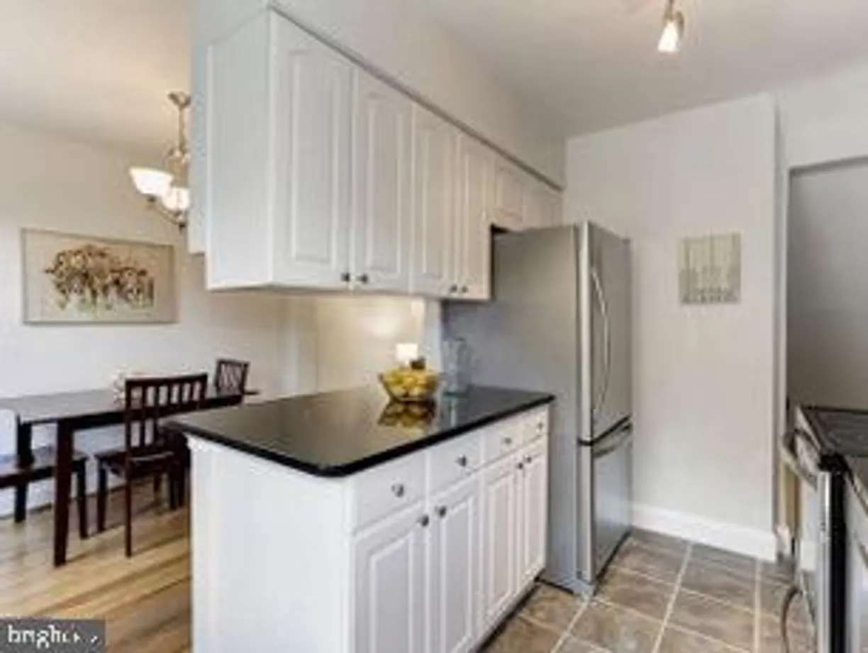 Washington Metro Area Real Estate | View 3266 S Utah Street | room 1