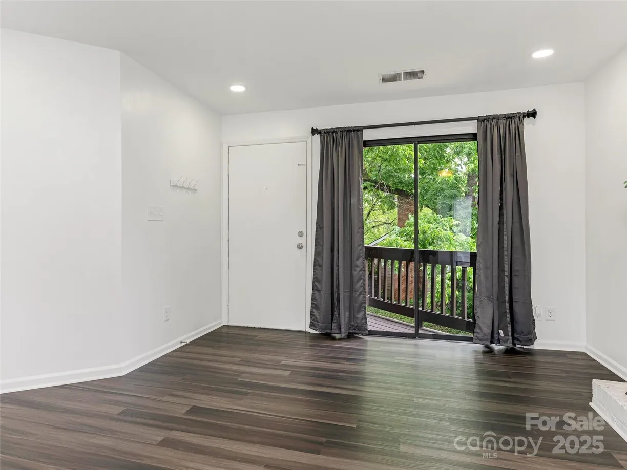 Charlotte Real Estate | View 8183 Cedar Glen Drive | room 1