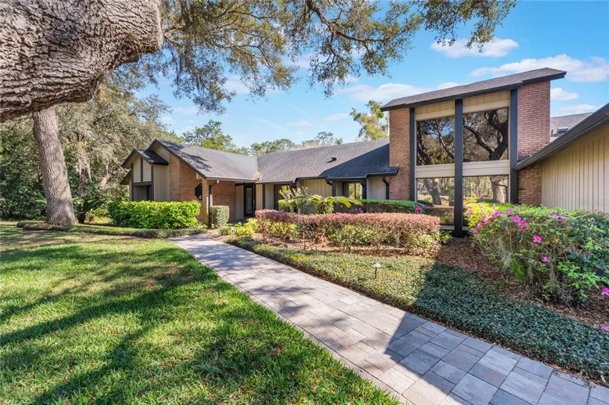 Central Florida Real Estate | View 130 W Greentree Lane | room 2